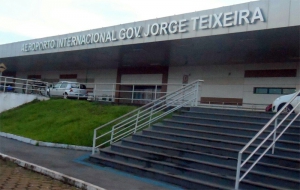 Inaugurado sistema de embarque no Aeroporto Jorge Teixeira