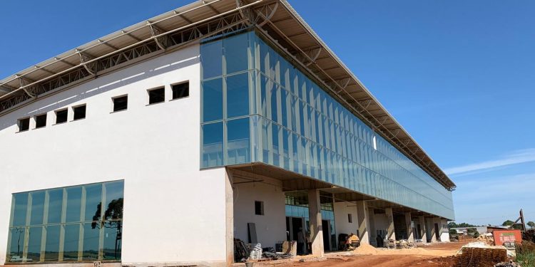 Itaipu Binacional apoia modernização do aeroporto de Cascavel